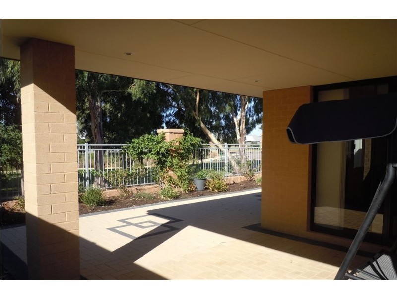 11 Gilman Court, Piara Waters WA 6112