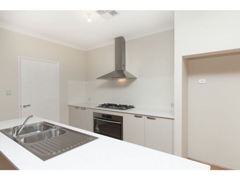 24 Zircon Drive, Byford WA 6122