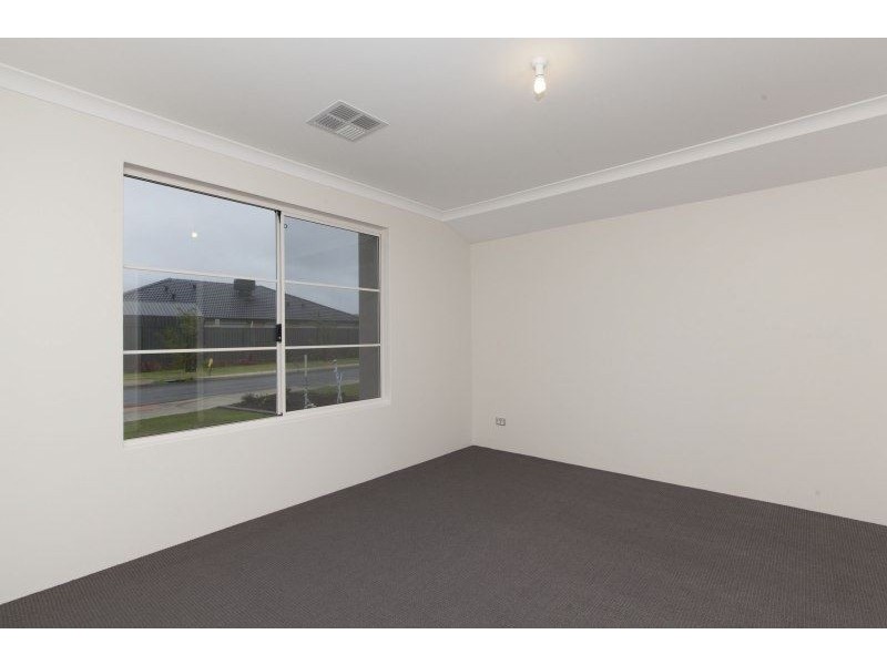 24 Zircon Drive, Byford WA 6122