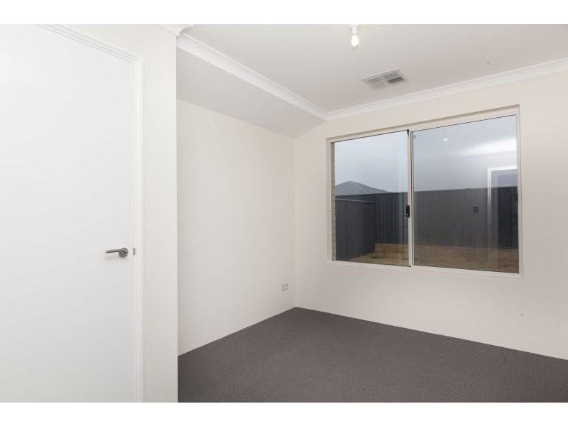 24 Zircon Drive, Byford WA 6122