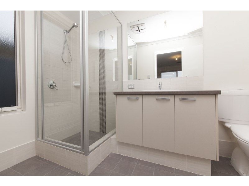 24 Zircon Drive, Byford WA 6122