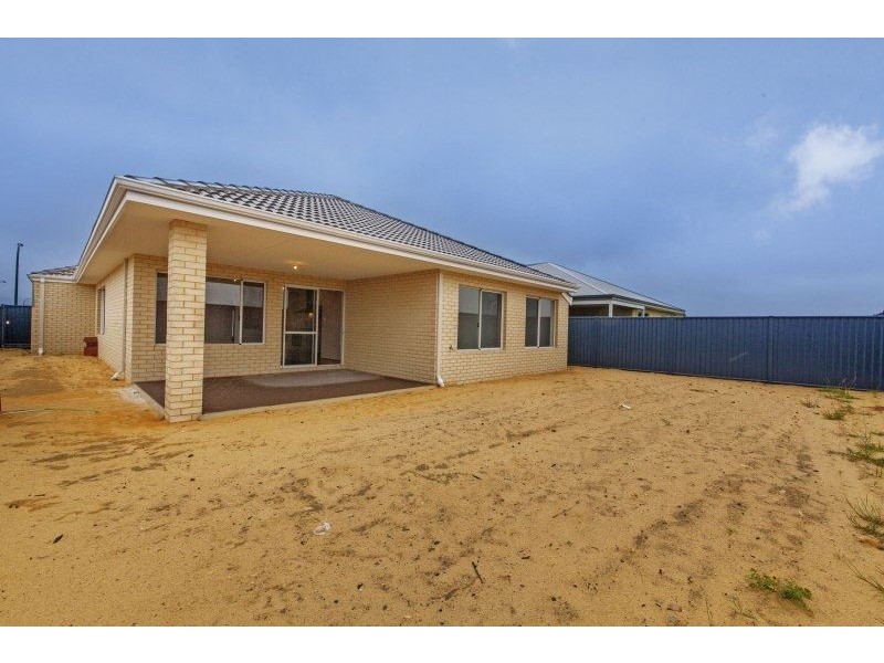 24 Zircon Drive, Byford WA 6122