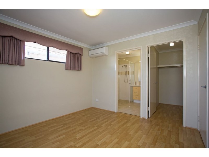 6 Kooya Way, Wattle Grove WA 6107