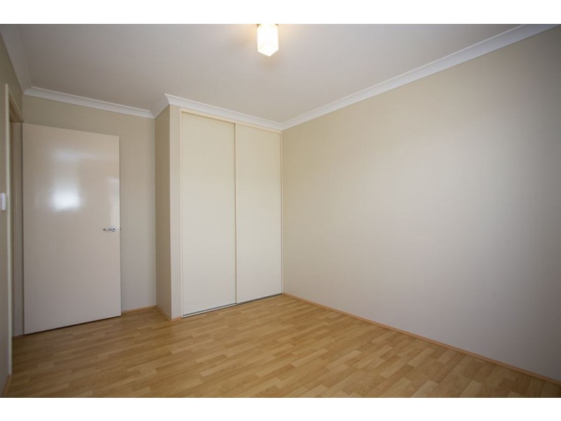 6 Kooya Way, Wattle Grove WA 6107