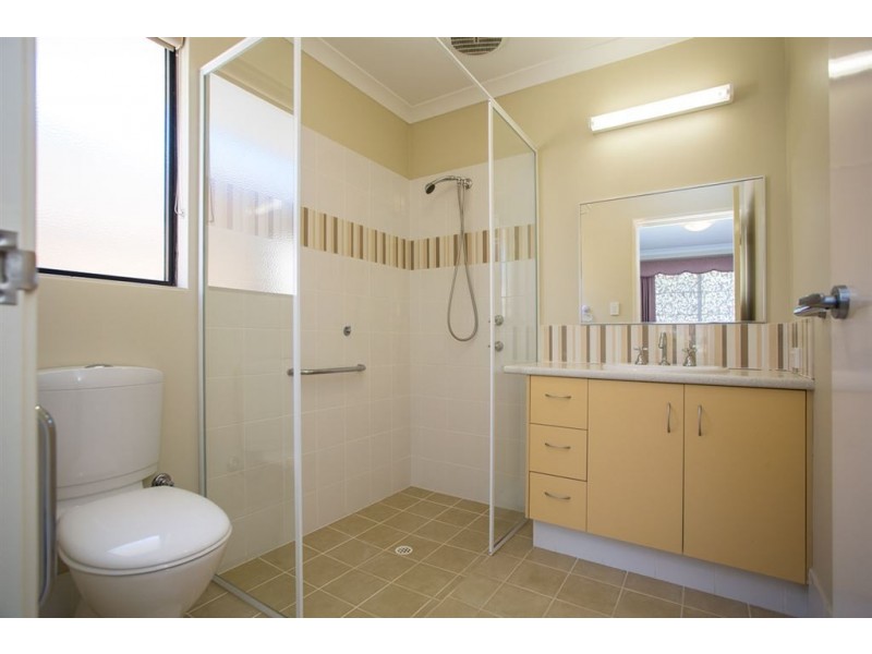 6 Kooya Way, Wattle Grove WA 6107