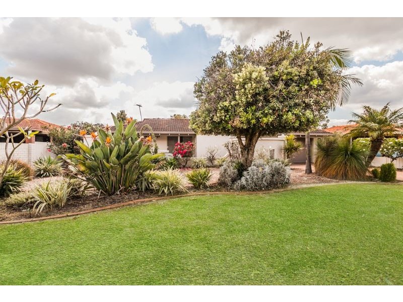 8 Prescott Drive, Gosnells WA 6110