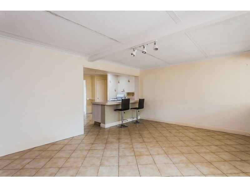 8 Prescott Drive, Gosnells WA 6110
