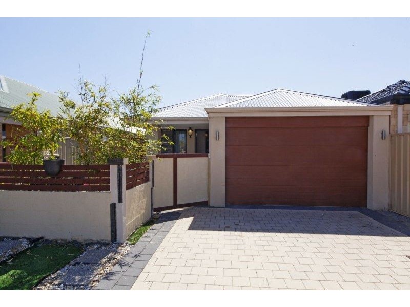 23B Amalfi Way, Canning Vale WA 6155