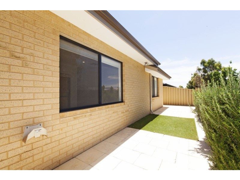 14 Heronwood Glade, Harrisdale WA 6112