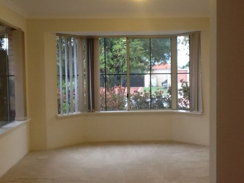 1/2 Planetree Pass, Canning Vale WA 6155