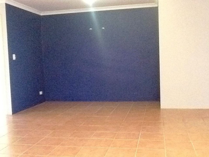 1/2 Planetree Pass, Canning Vale WA 6155