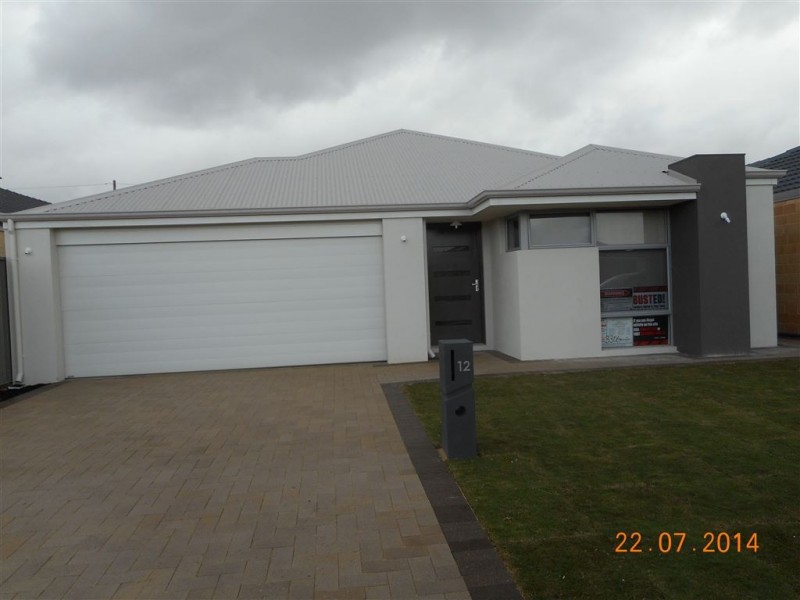 12 Bloomsbury Way, Harrisdale WA 6112