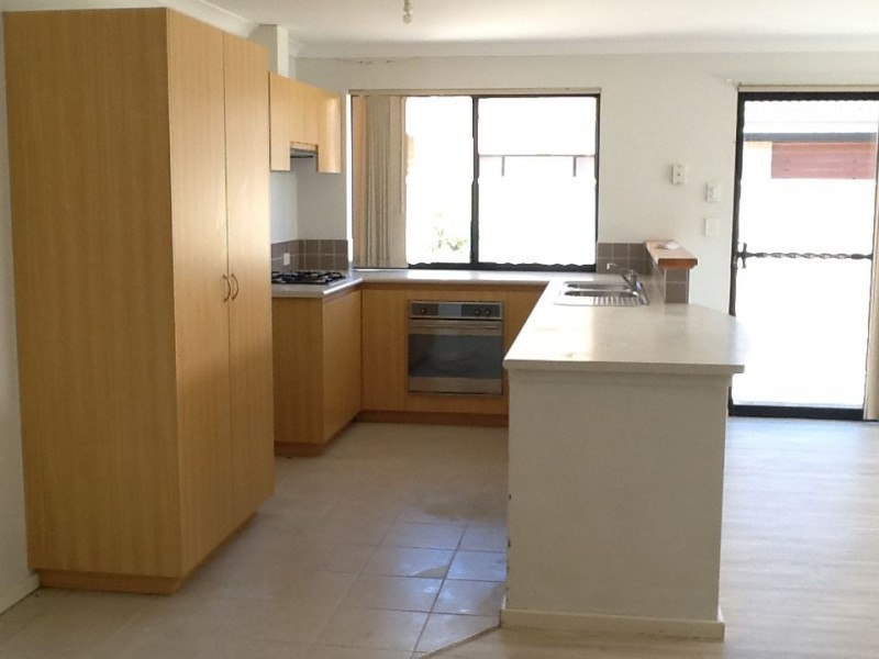 40 Teal Brook Circle, Seville Grove WA 6112