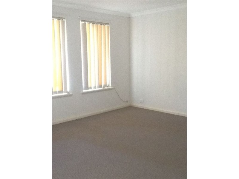 40 Teal Brook Circle, Seville Grove WA 6112