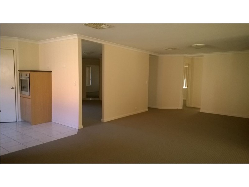 42 Canna Drive, Canning Vale WA 6155