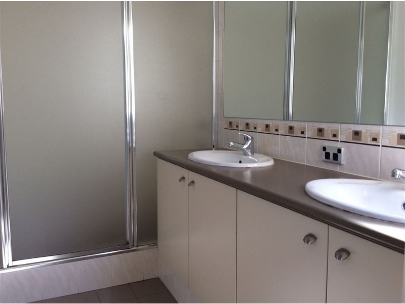 141 Fraser Road, Canning Vale WA 6155