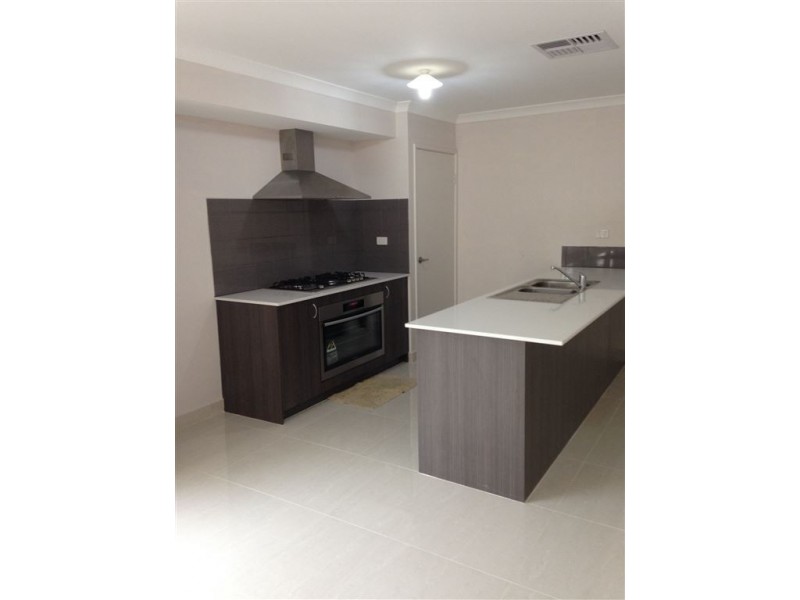 100 Riva Entrance, Piara Waters WA 6112
