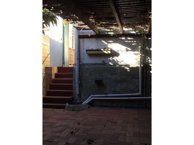 77 Hampton Road, Fremantle WA 6160