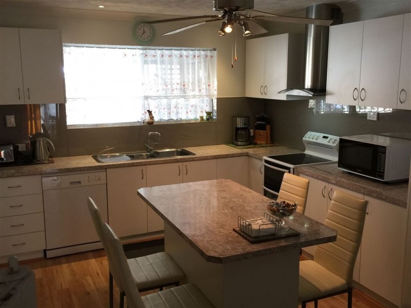 6A Clements Grove, Armadale WA 6112