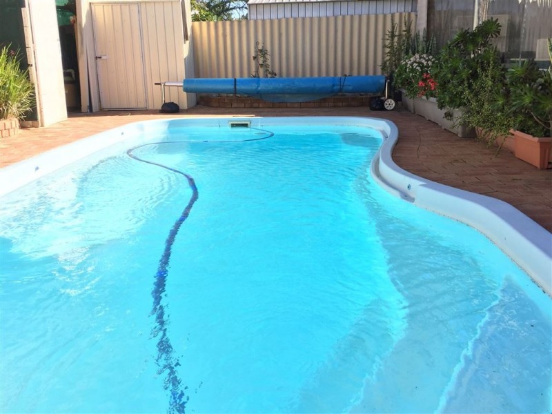 6A Clements Grove, Armadale WA 6112