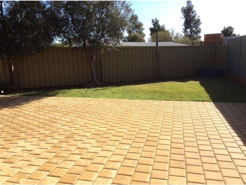 20 Peartree Terrace, Seville Grove WA 6112