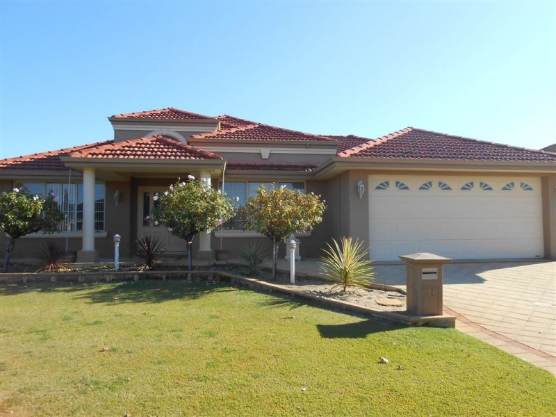 37 Lomandra Drive, Canning Vale WA 6155