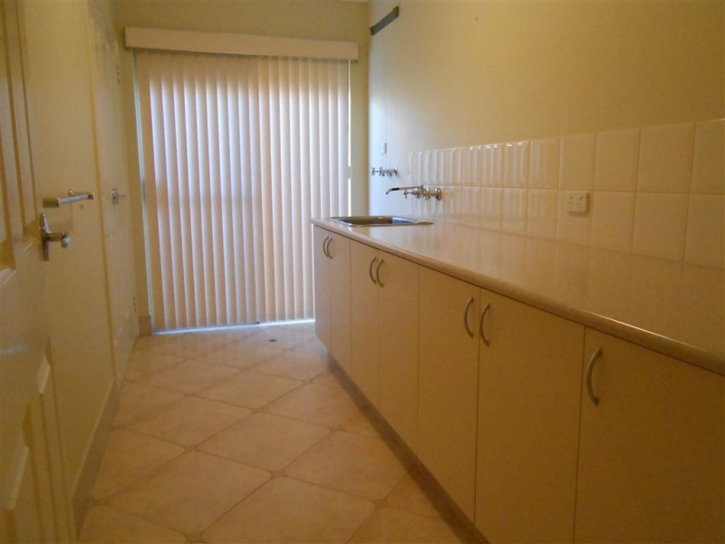 37 Lomandra Drive, Canning Vale WA 6155