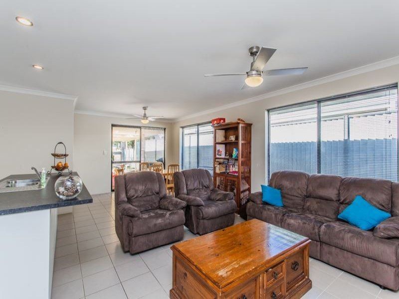 6 Miamit Lane, Byford WA 6122