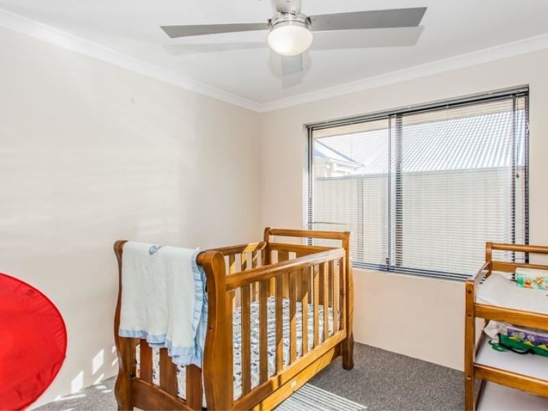 6 Miamit Lane, Byford WA 6122