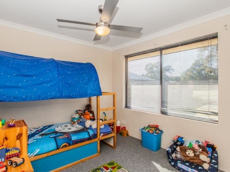 6 Miamit Lane, Byford WA 6122