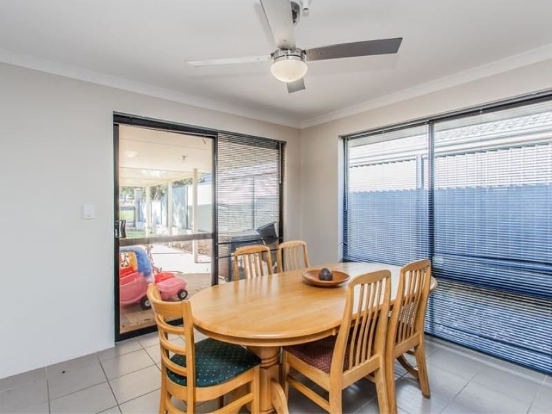 6 Miamit Lane, Byford WA 6122