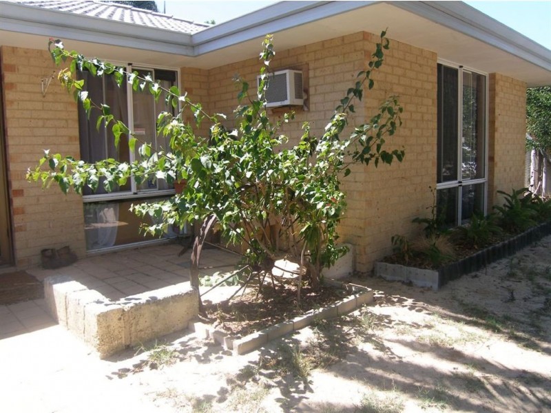 70 Riverside Lane, Seville Grove WA 6112