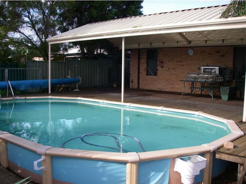 11 Chidzey Drive, Seville Grove WA 6112