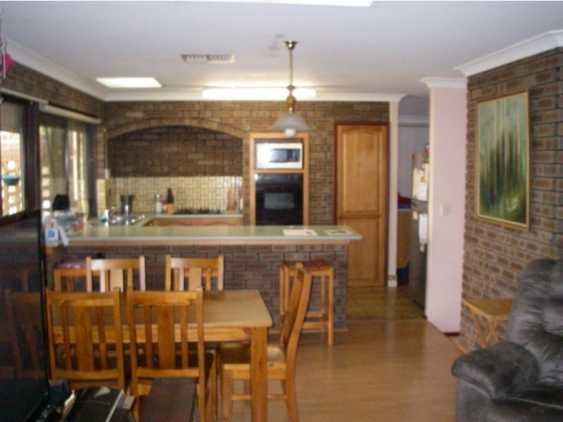 45 Eighth Road, Armadale WA 6112