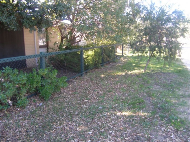 37 Galliers Ave, Armadale WA 6112