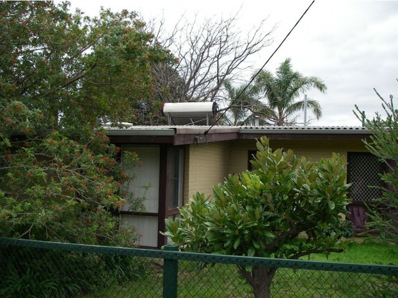 37 Galliers Ave, Armadale WA 6112