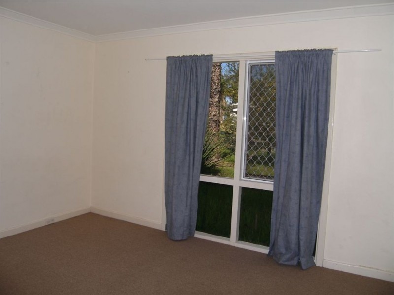 37 Galliers Ave, Armadale WA 6112