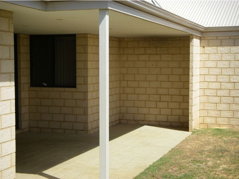 32 Pira Loop, Byford WA 6122