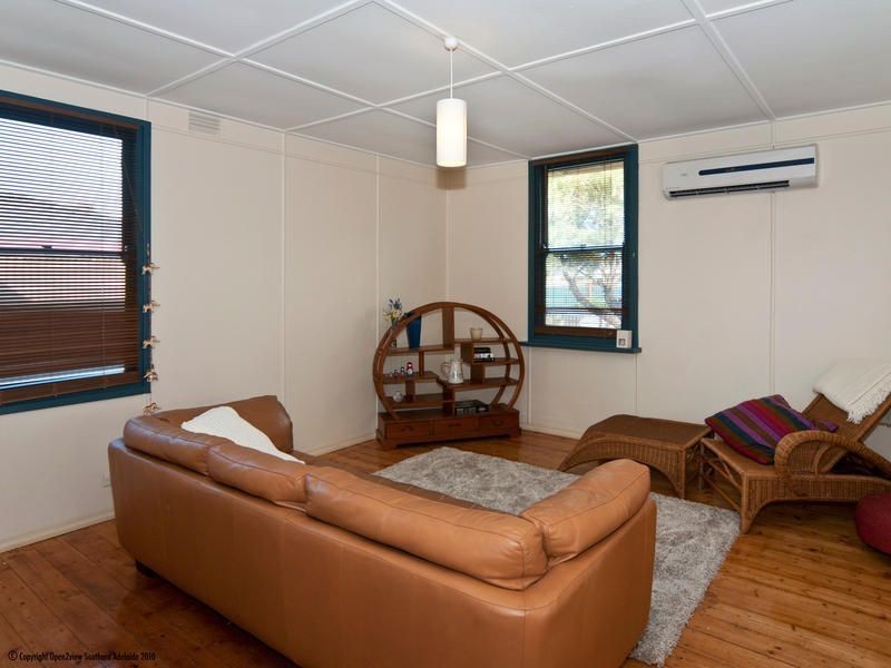 39 Quinliven Road, Port Willunga SA 5173