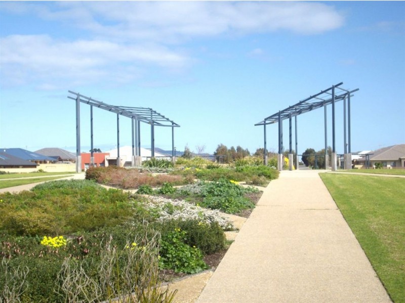 34 Banksia Ave, Aldinga Beach SA 5173