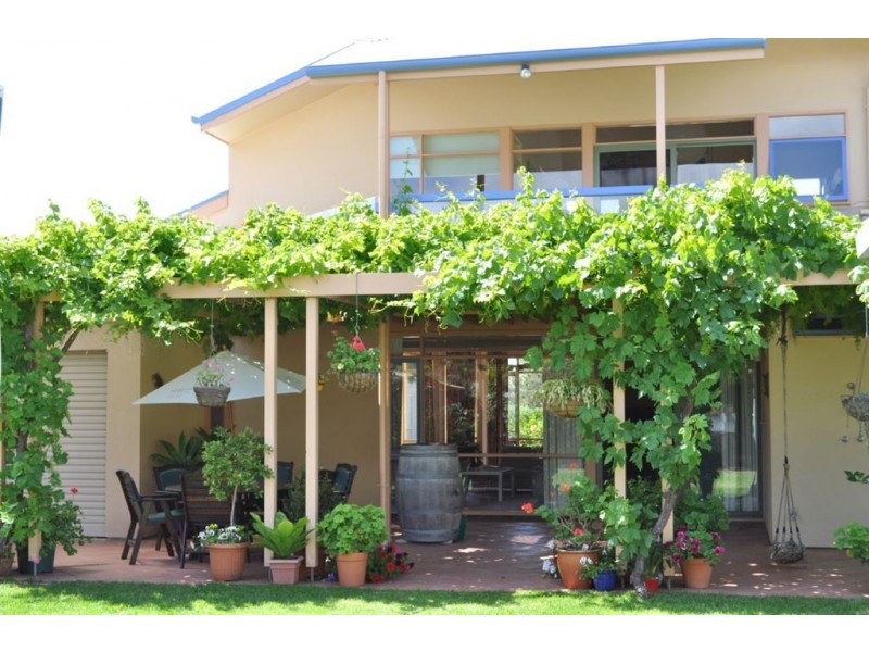 10 Anchor Terrace, Port Willunga SA 5173