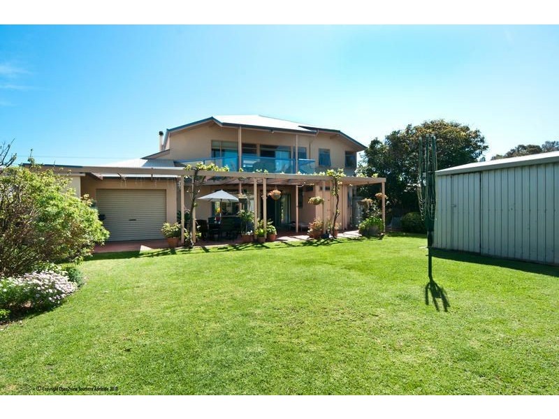 10 Anchor Terrace, Port Willunga SA 5173