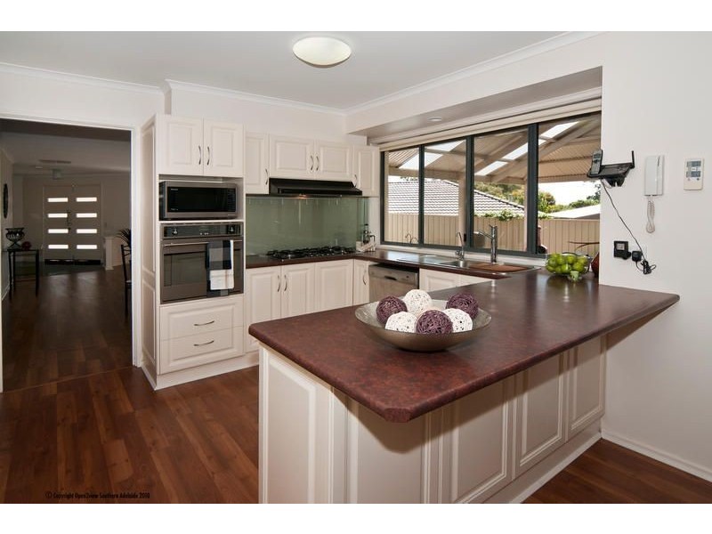 15 Houndsgate Court, Onkaparinga Hills SA 5163