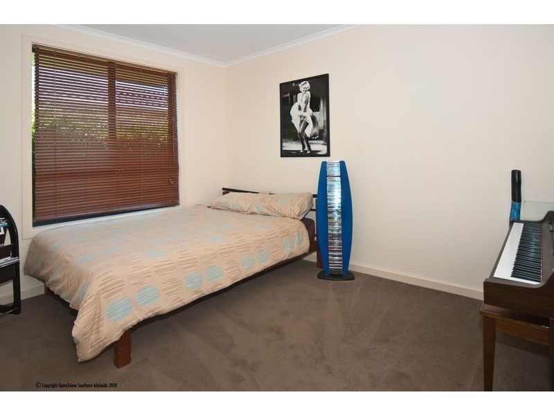 16 Cockle Ave, Aldinga Beach SA 5173