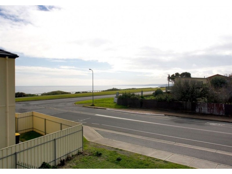 2 Quinliven Road, Aldinga Beach SA 5173