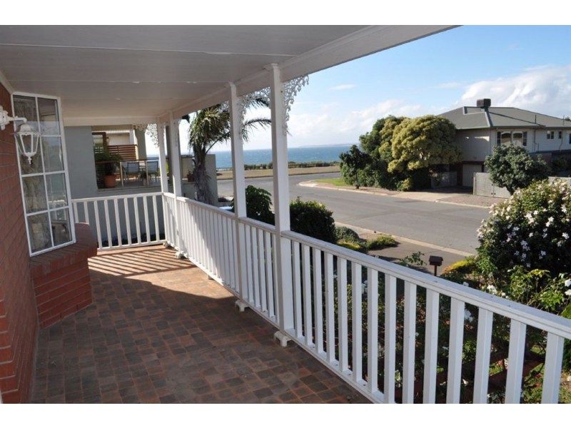 2 Hamilton Road, Aldinga Beach SA 5173