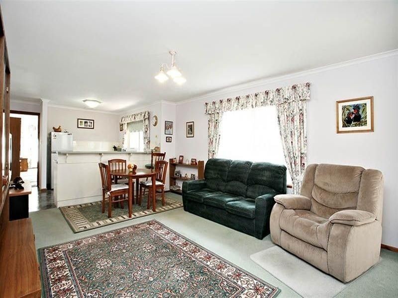 40 Bordeaux Drive, Woodcroft SA 5162