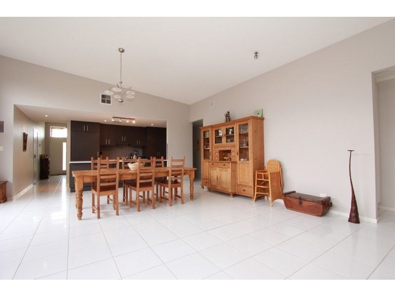 3 Nicholl Avenue, Aldinga Beach SA 5173