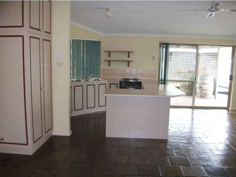 3 Loader Crescent, Port Willunga SA 5173