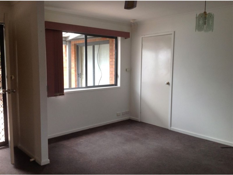 1/17 Coakley Crescent, Lovely Banks VIC 3221